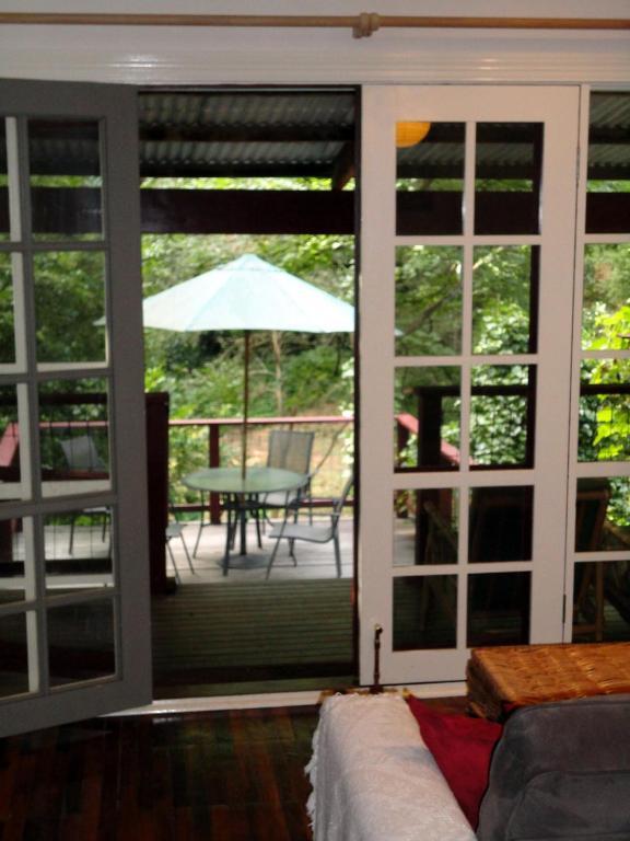 Stone'S Throw Cottage Bed And Breakfast Belgrave Habitación foto